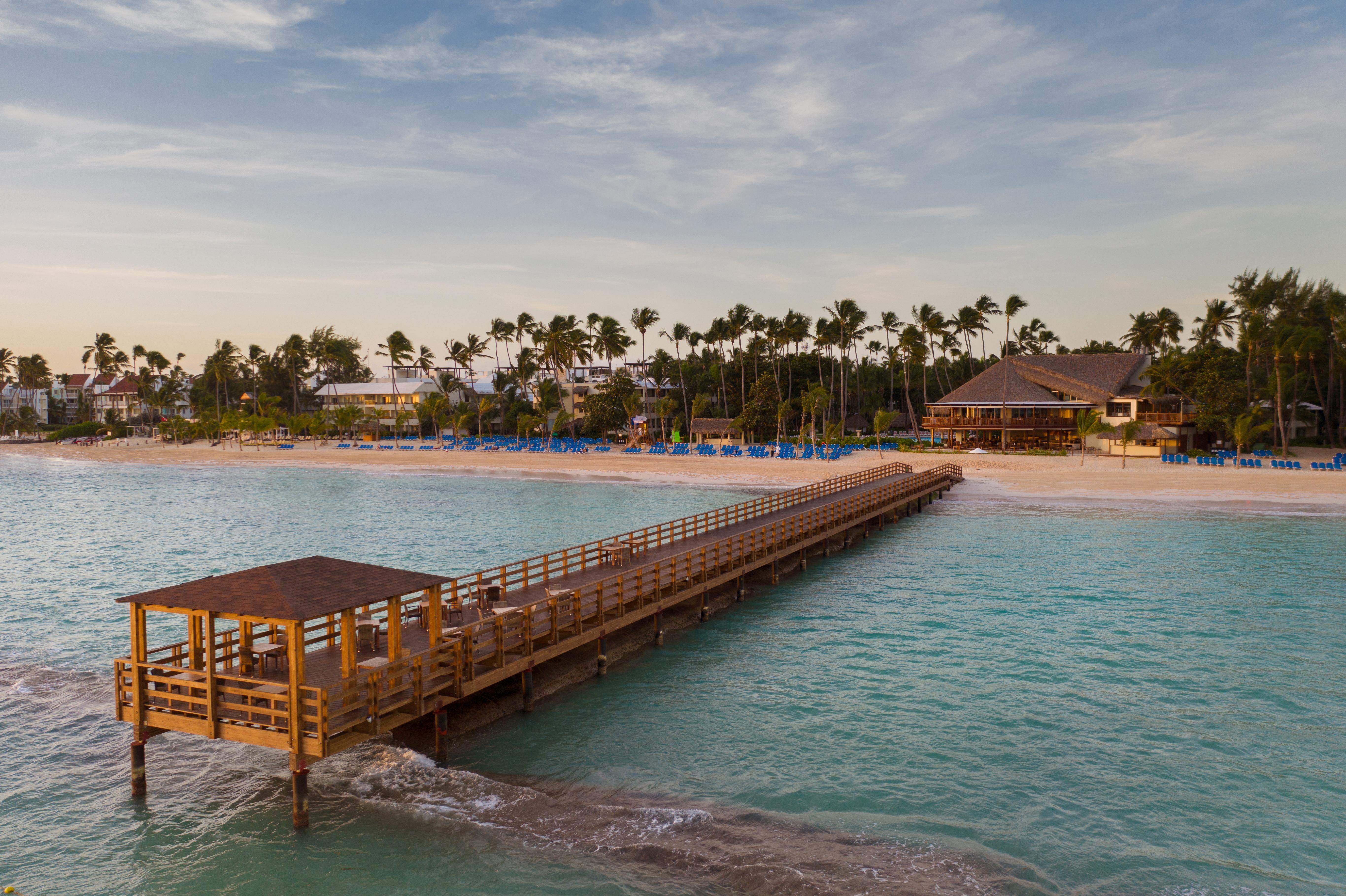 Impressive Premium Punta Cana Hotel Exterior photo